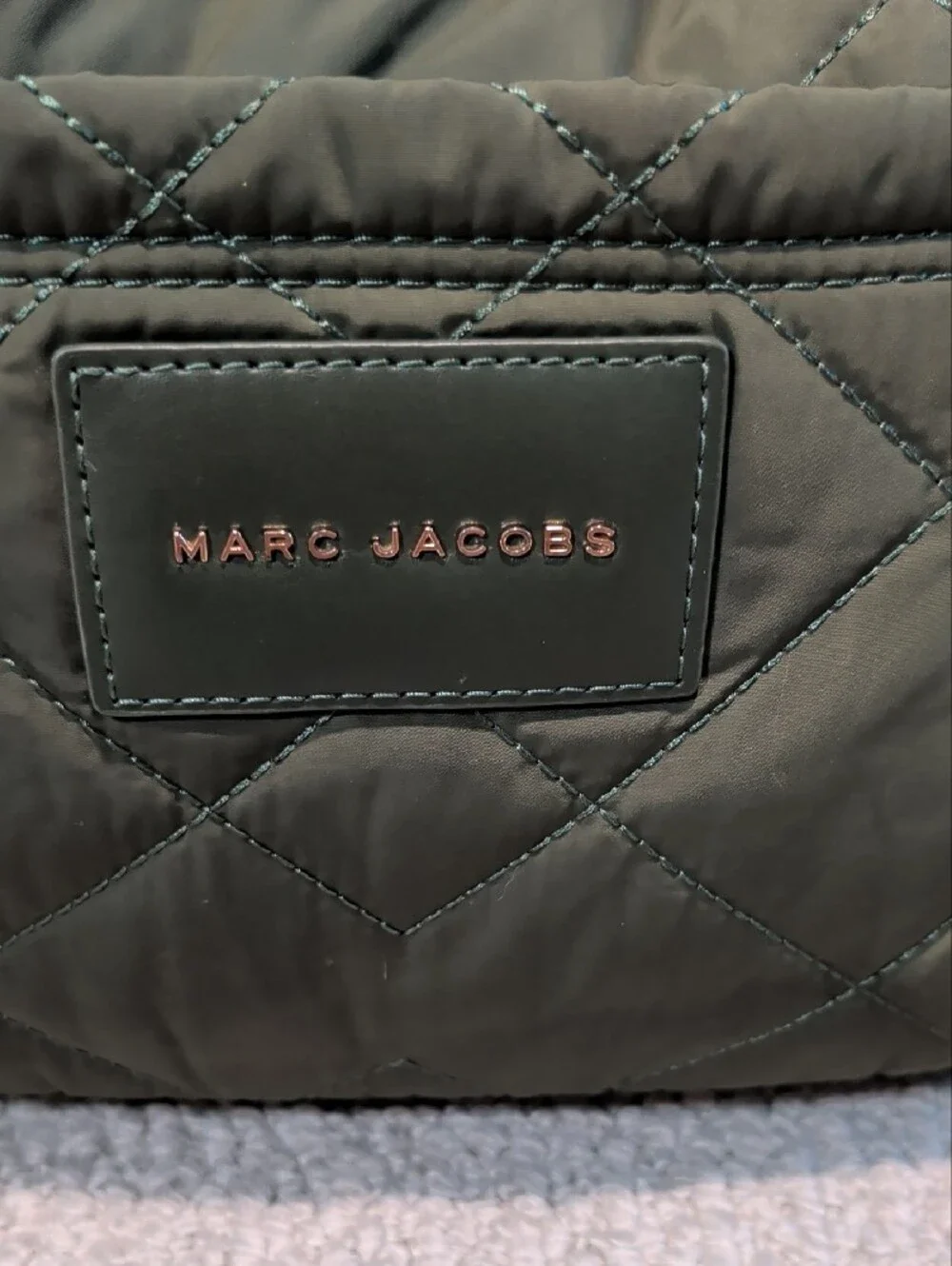 Marc Jacobs Weekender Bag Quilted Olive - No Shoulder Strap